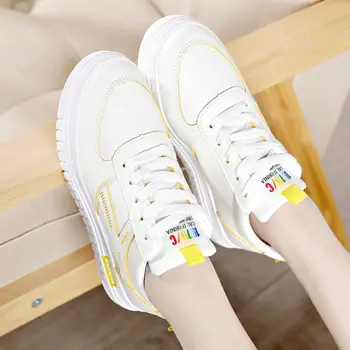 2023 Малки бели обувки дамски пролетно-есенни нови джокерские студентски обувки за почивка на платформата маратонки